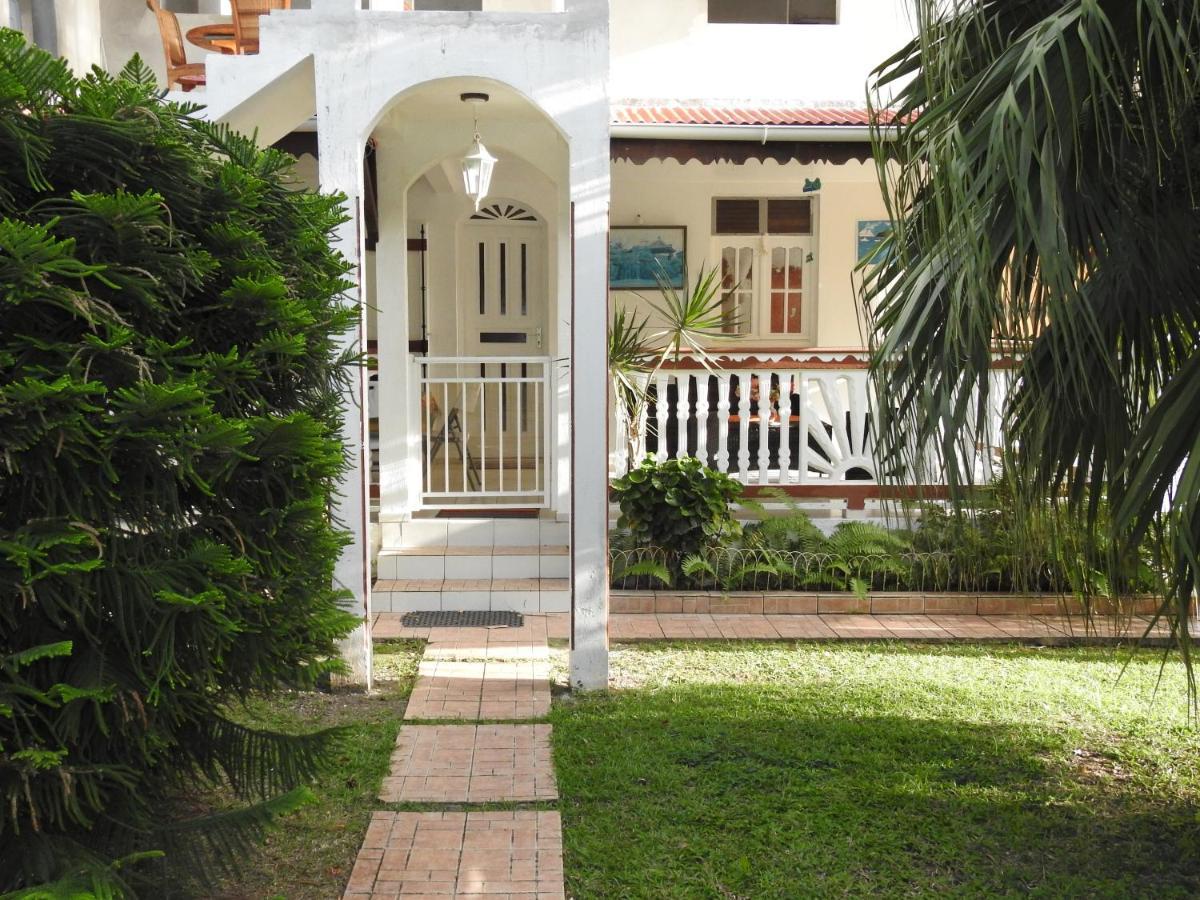 Villa Nanou , Villa De Plein Pied Avec Joli Jardin Bouillante Exterior photo